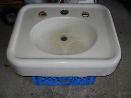 Sink Before Reglazing